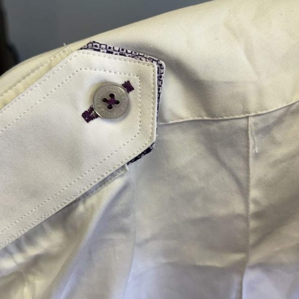 Button Down - Picture 4 of 4
